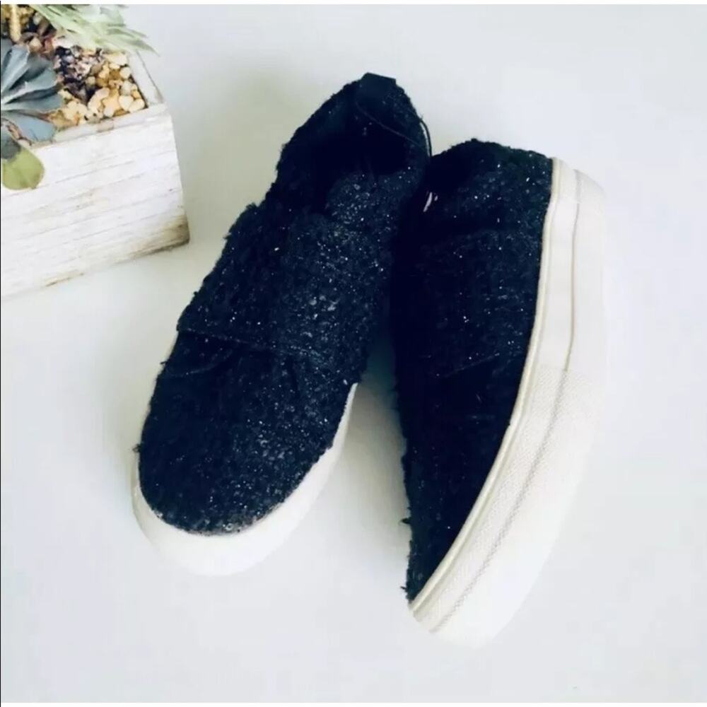 DV By Dolce Vita SZ 7.5 'Lamar' Sparkly Sneakers Black Slip On - Picture 2 of 8